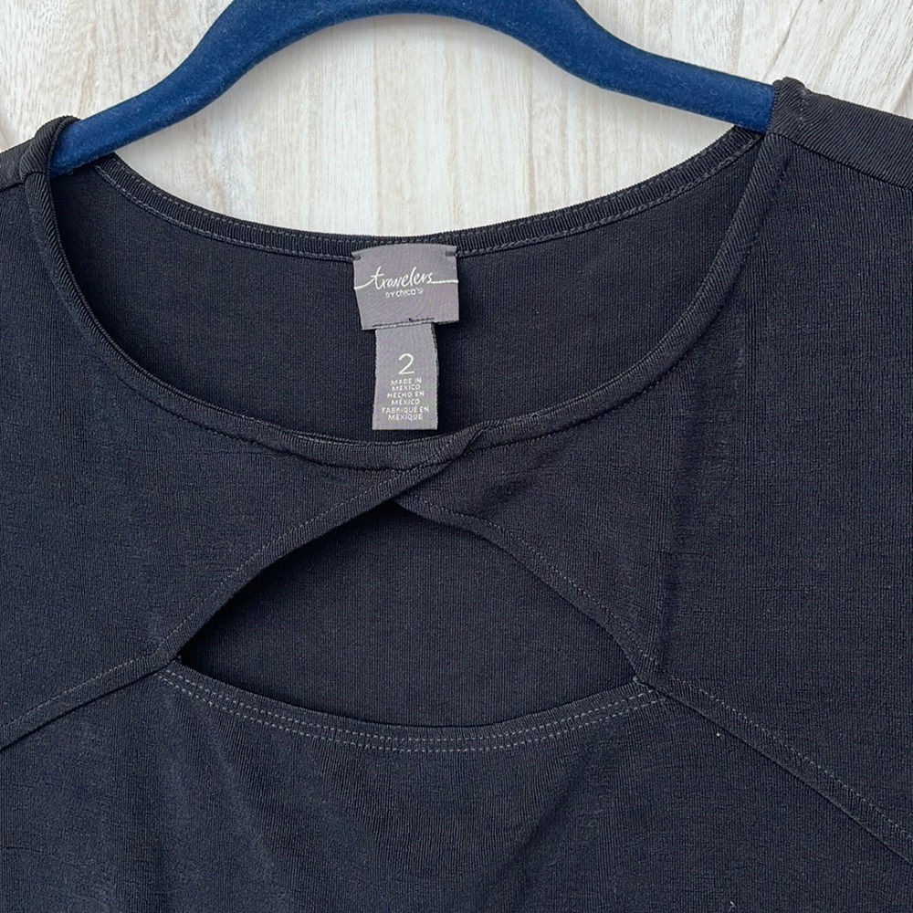 Chico’s Travelers Cut-out 3/4 Sleeve Top